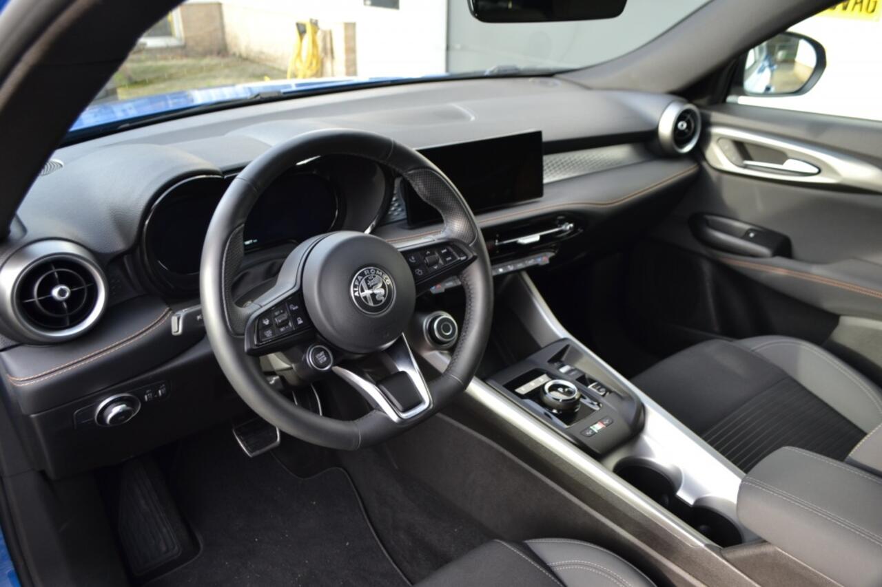 Alfa Romeo Tonale 1.5T Hybrid Sprint BTW Auto