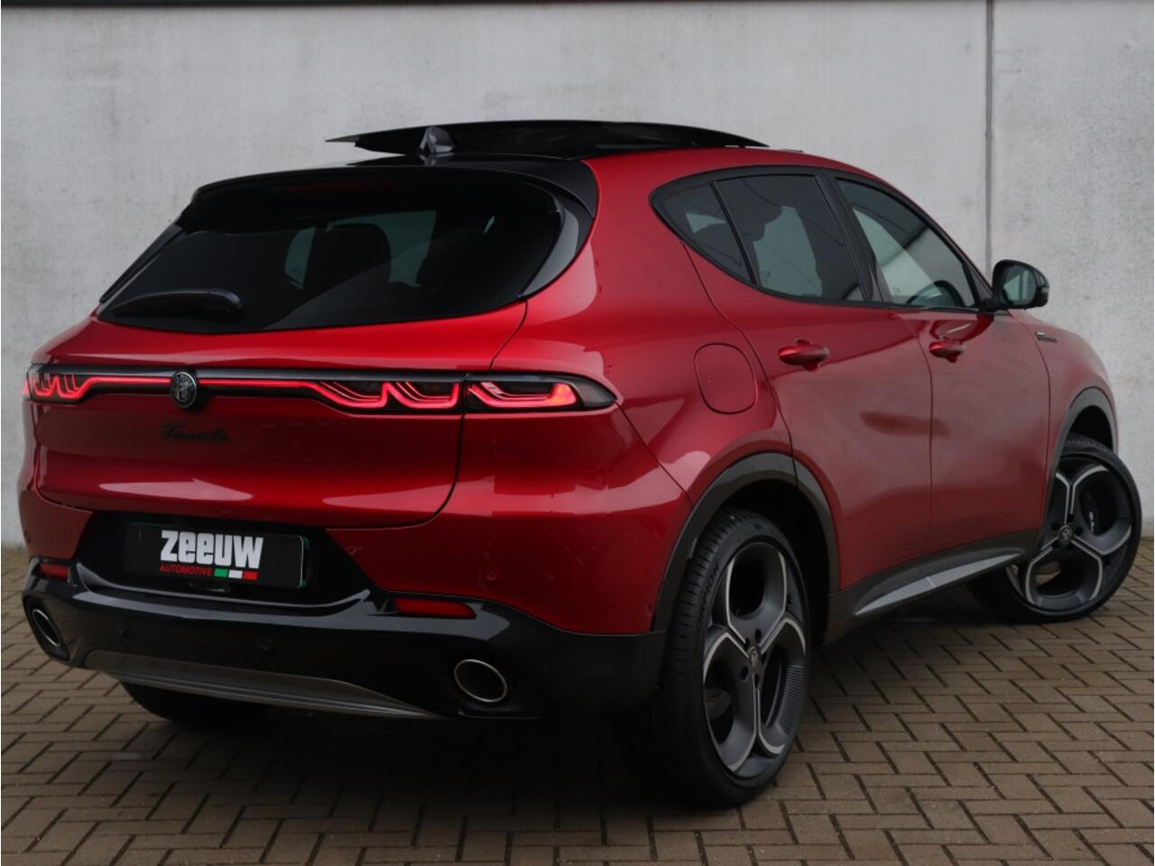 Alfa Romeo Tonale Ibrida Plug-In Q4 270 PK Sport Speciale | Pano | LED | Harman |