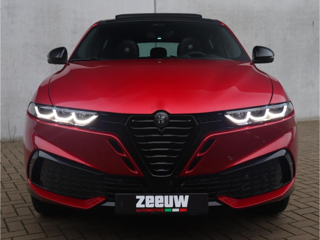 Alfa Romeo Tonale Ibrida Plug-In Q4 270 PK Sport Speciale | Pano | LED | Harman |