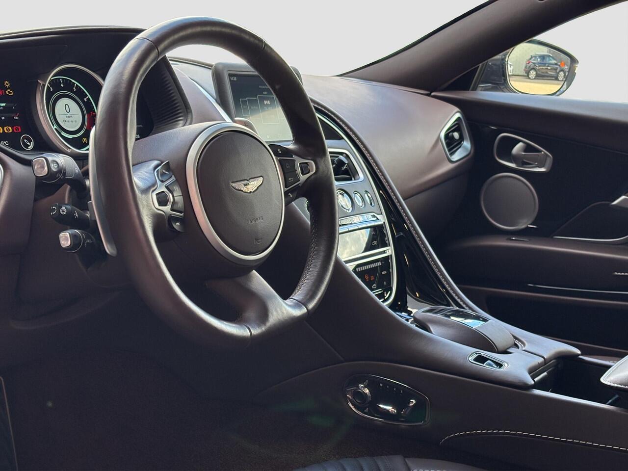 Aston Martin DB11 4.0 V8