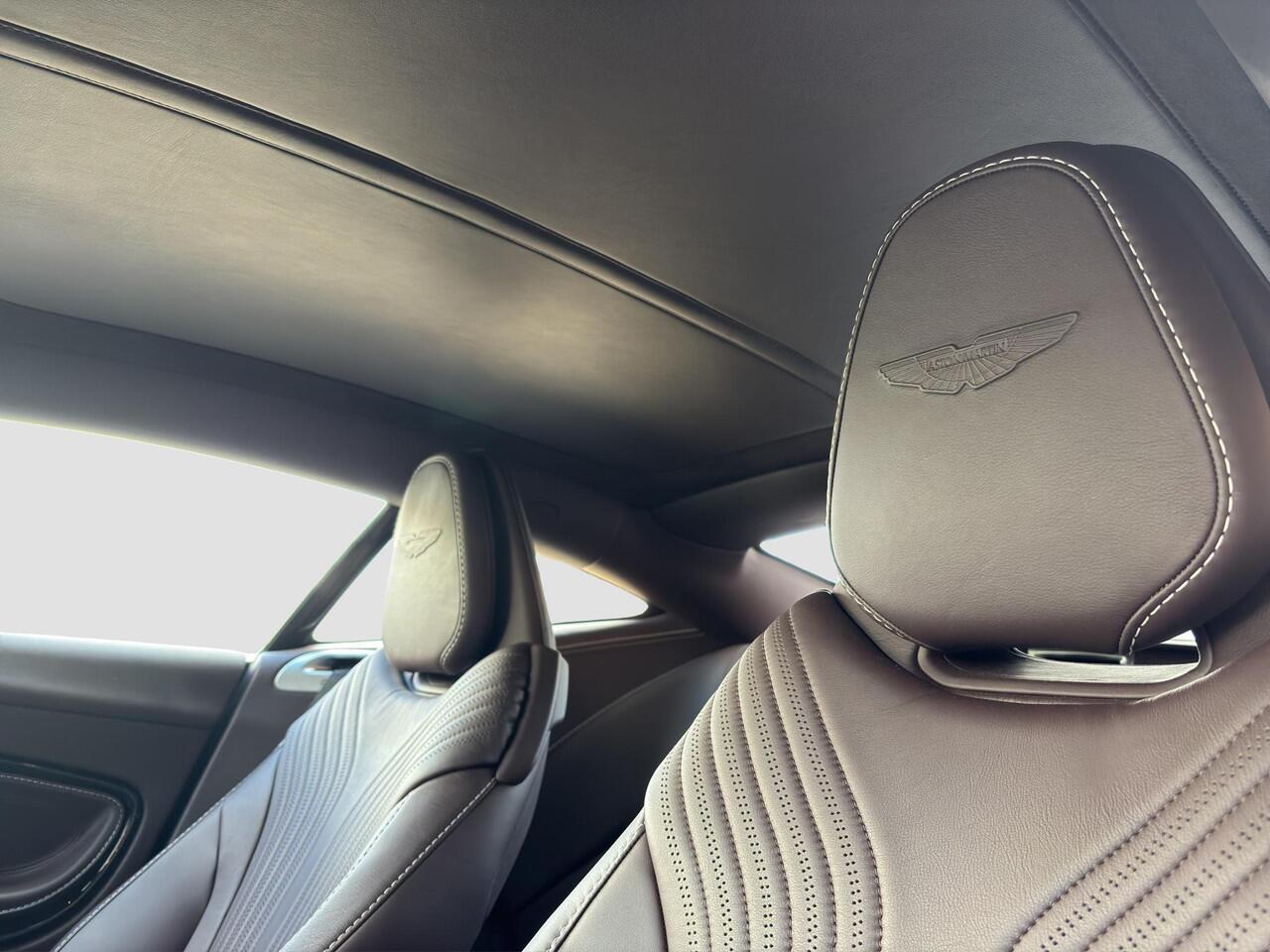 Aston Martin DB11 4.0 V8