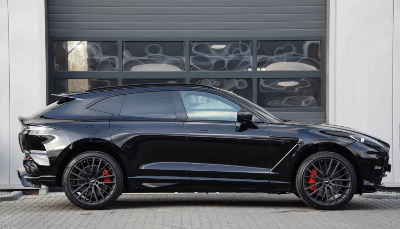 Aston Martin DBX 4.0 V8 707 | Carbon | Black Satin | Keramisch | Pano |