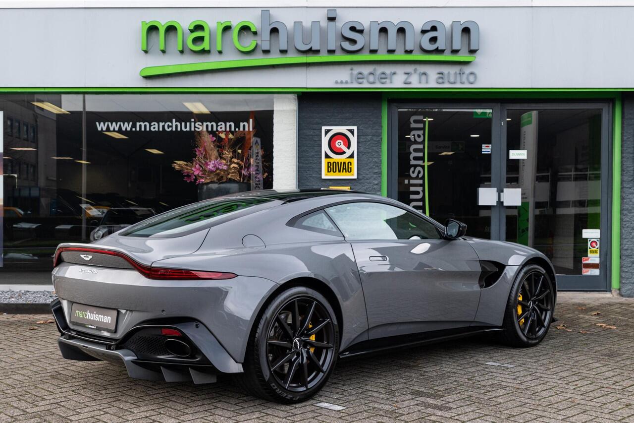 Aston Martin VANTAGE 4.0 V8 / CHINA GREY / ALCANTARA INT. / SP. PLUS PACK + STOEL