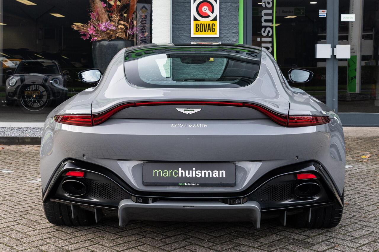 Aston Martin VANTAGE 4.0 V8 / CHINA GREY / ALCANTARA INT. / SP. PLUS PACK + STOEL