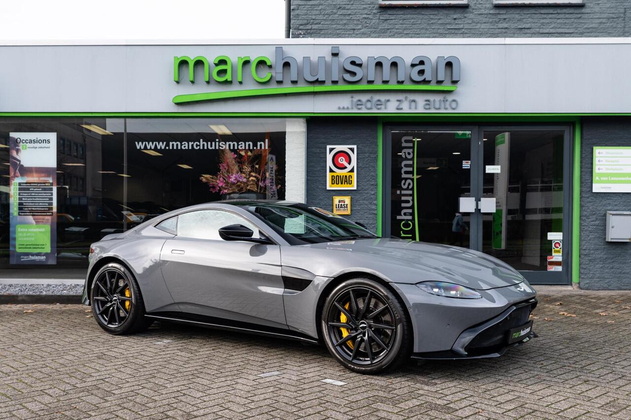 Aston Martin VANTAGE 4.0 V8 / CHINA GREY / ALCANTARA INT. / SP. PLUS PACK + STOEL