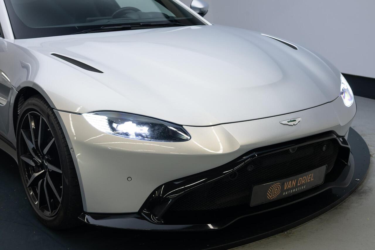 Aston Martin VANTAGE 4.0 V8 | Gloss Black pack | 20 Inch |