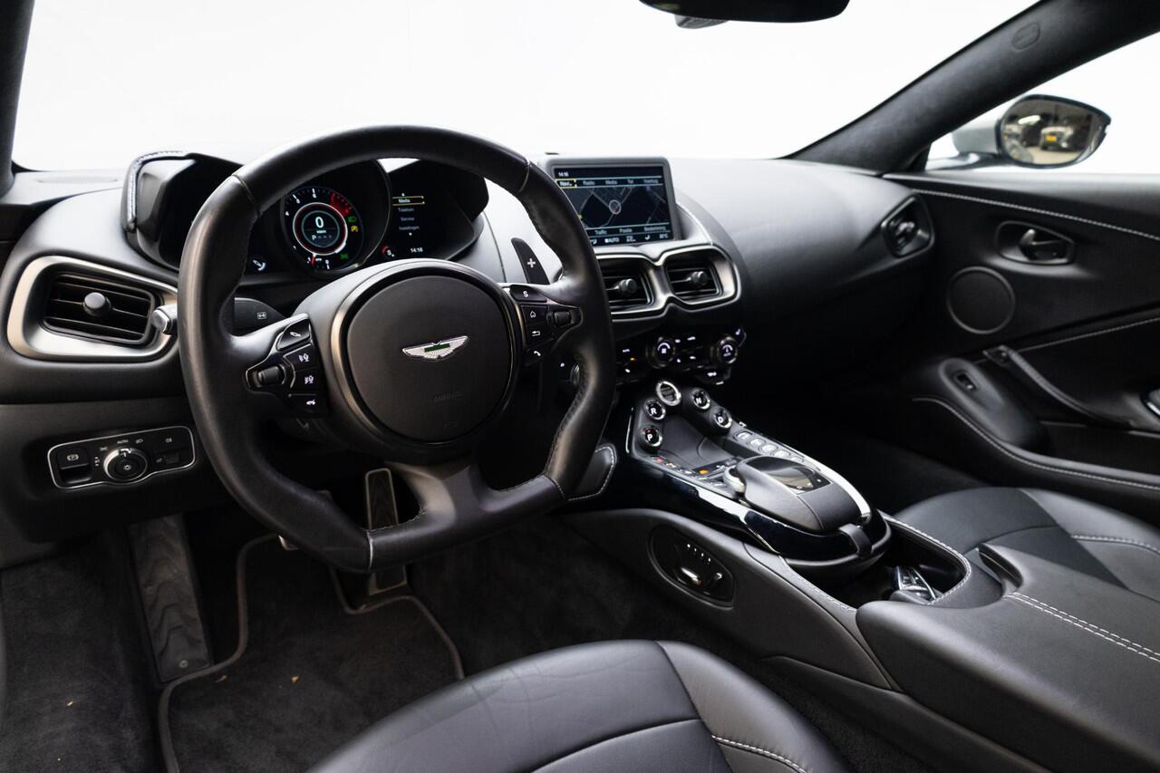 Aston Martin VANTAGE 4.0 V8 | Gloss Black pack | 20 Inch |