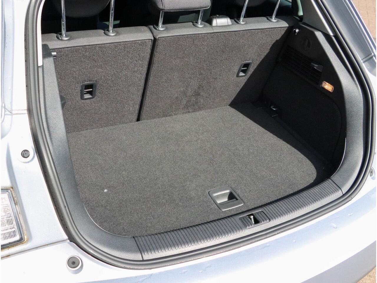 Audi A1 Sportback 1.0 TFSI Advance S-Line Automaat