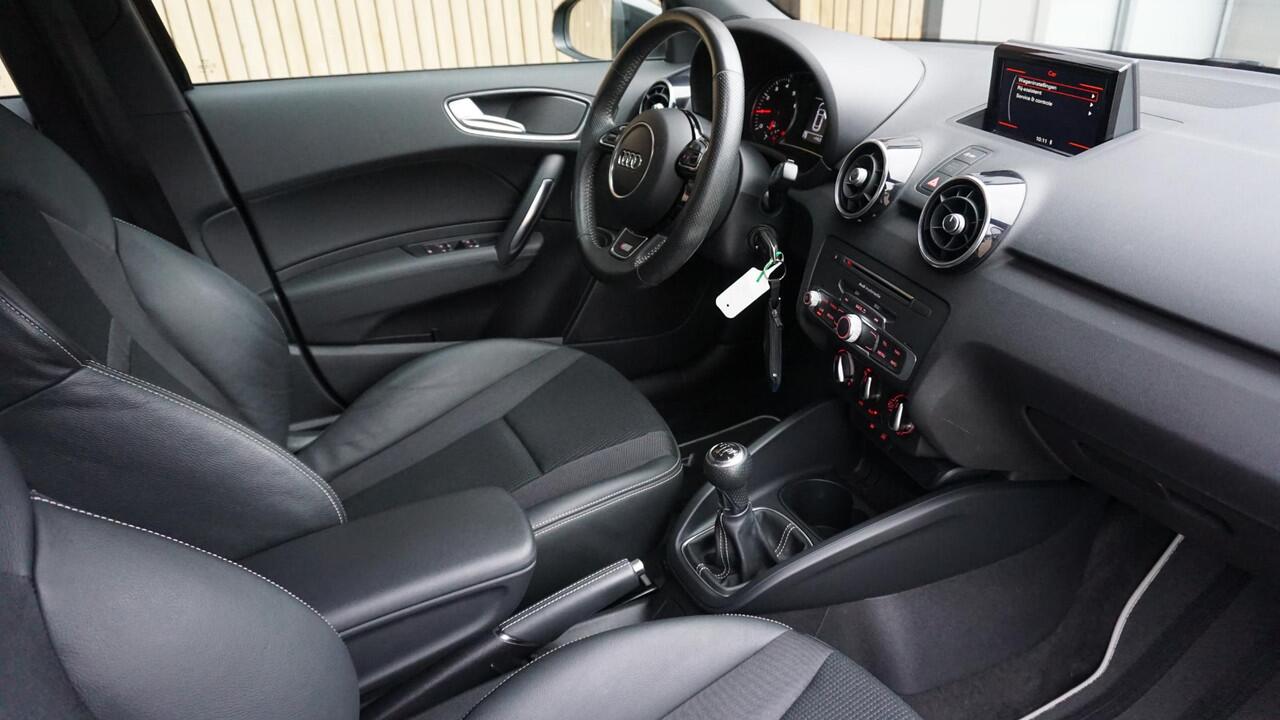 Audi A1 Sportback 1.0 TFSI 140PK 5Drs S-Line Advance Sport Xenon/LED H-Leder 17inch LM Navi Airco Cruise Control *NL auto* 86557km!