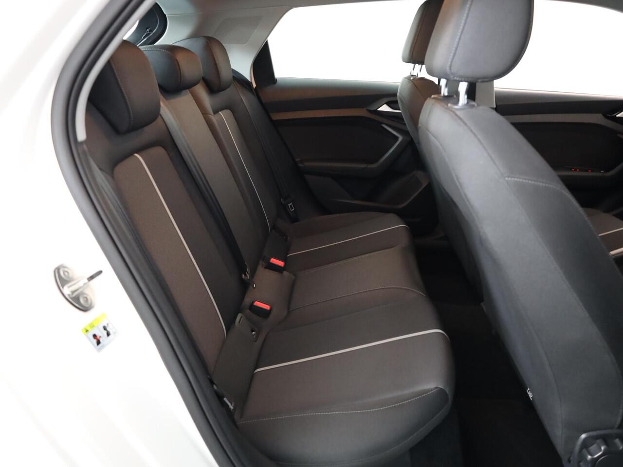 Audi A1 Sportback 25 TFSI 95 PK | Navigatie via app | Cruise control | 17inch LM velgen | Airco |