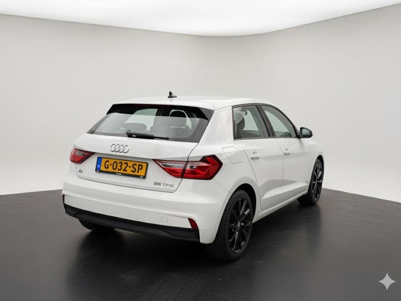 Audi A1 Sportback 25 TFSI 95 PK | Navigatie via app | Cruise control | 17inch LM velgen | Airco |