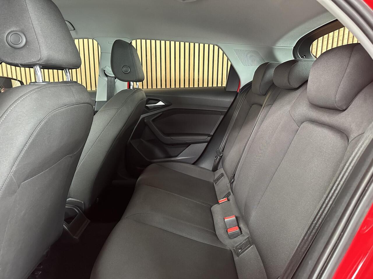 Audi A1 30 TFSI LED verlichting | Navi | Stoelverwarming