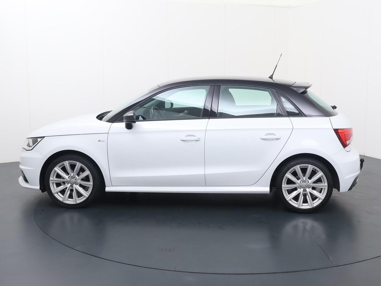 Audi A1 Sportback 1.0 TFSI Pro Line | 95 PK | Cruisecontrol | Trekhaak | Navigatie | Multifunctioneel stuurwiel
