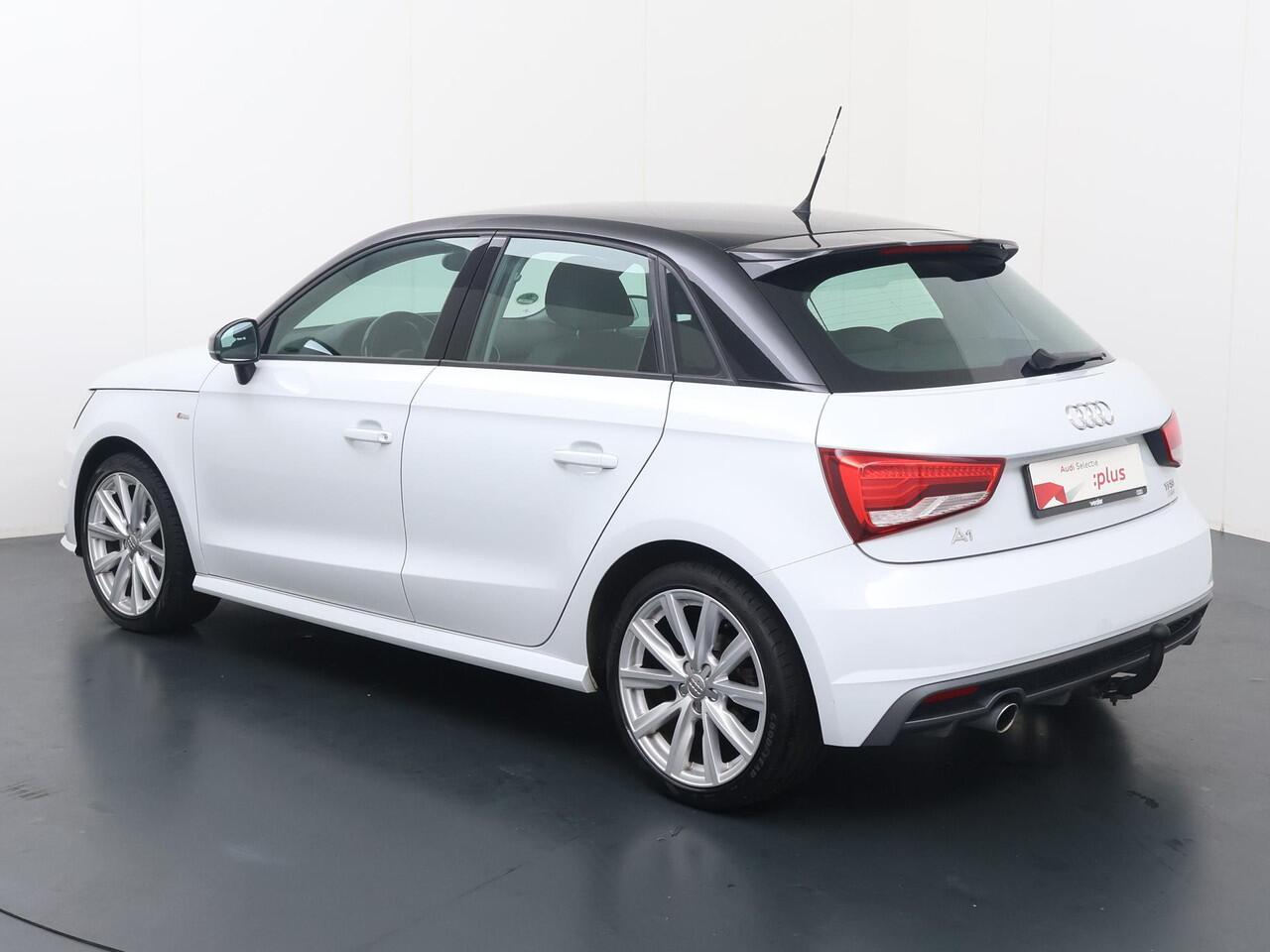Audi A1 Sportback 1.0 TFSI Pro Line | 95 PK | Cruisecontrol | Trekhaak | Navigatie | Multifunctioneel stuurwiel