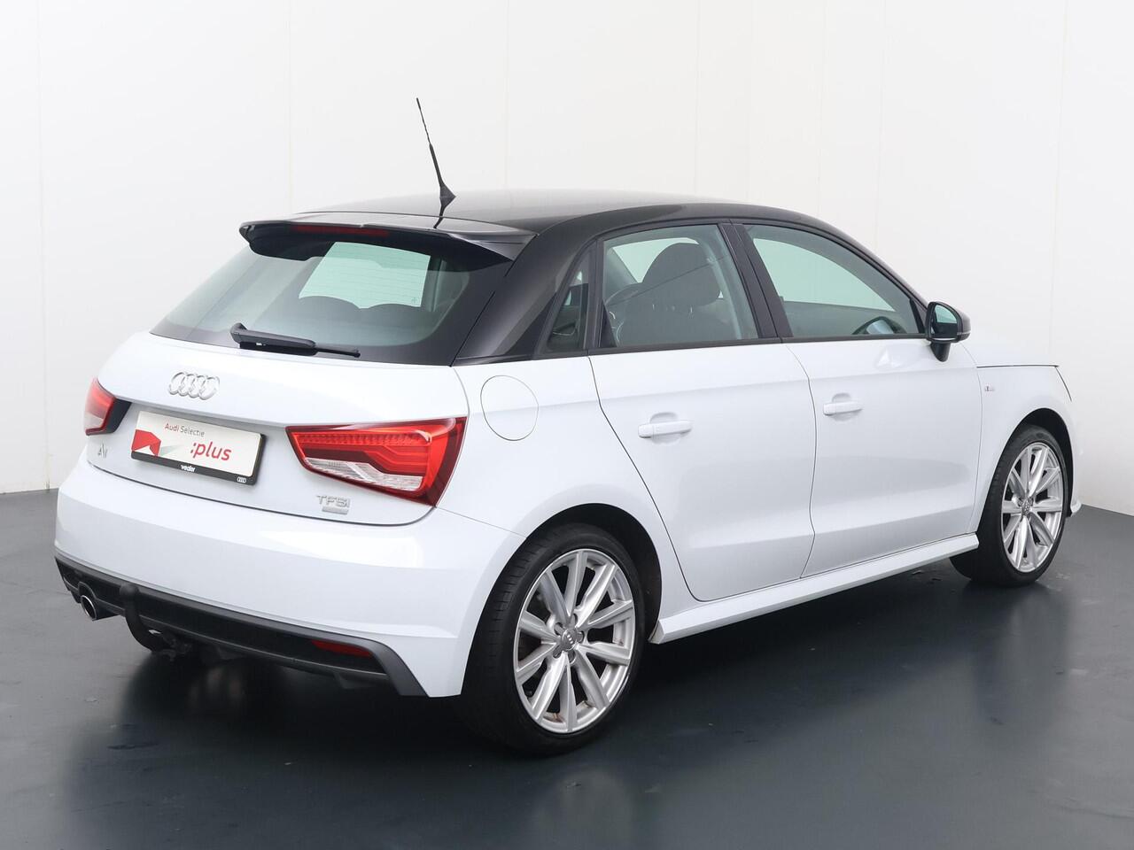 Audi A1 Sportback 1.0 TFSI Pro Line | 95 PK | Cruisecontrol | Trekhaak | Navigatie | Multifunctioneel stuurwiel