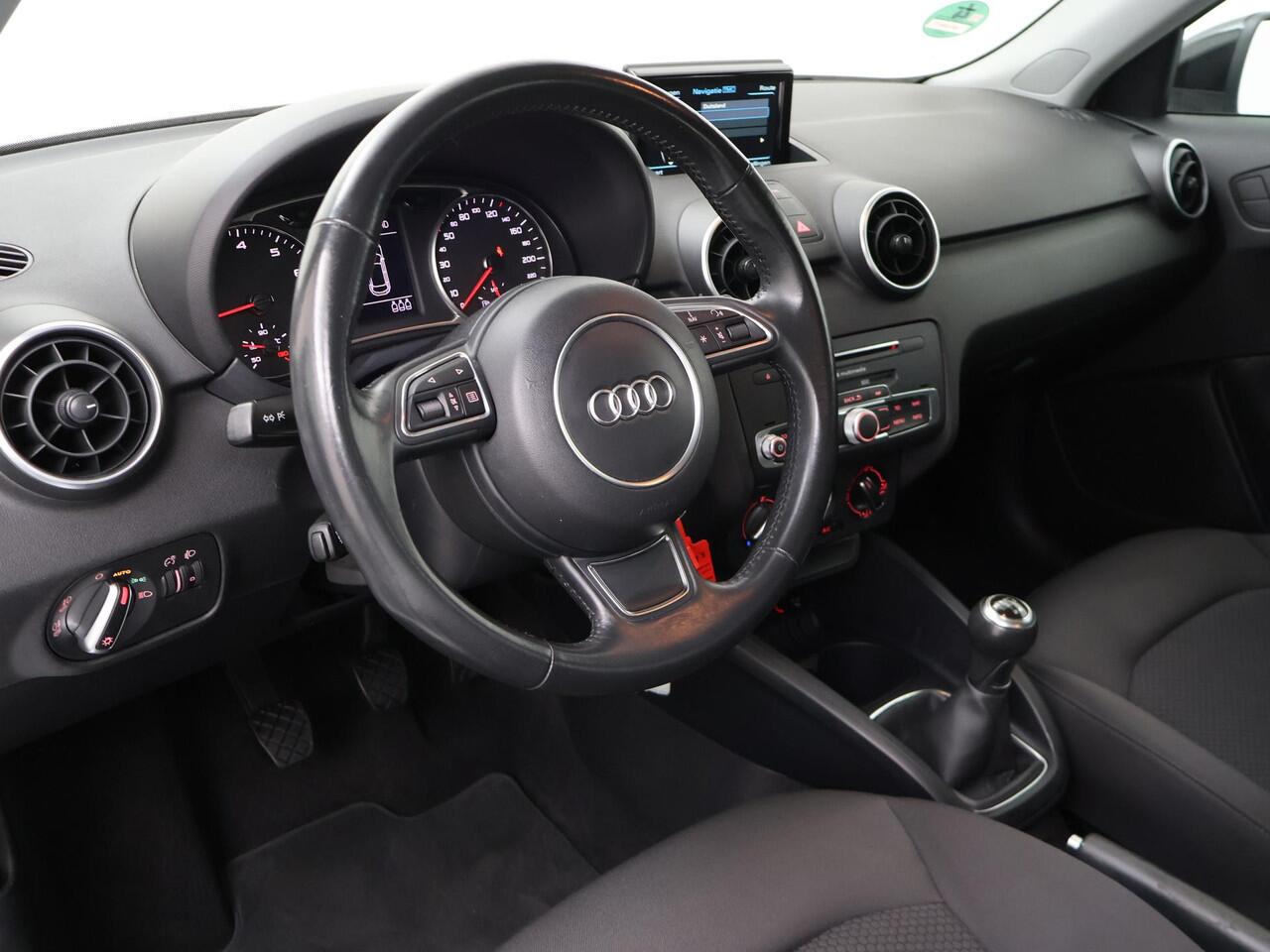 Audi A1 Sportback 1.0 TFSI Pro Line | 95 PK | Cruisecontrol | Trekhaak | Navigatie | Multifunctioneel stuurwiel