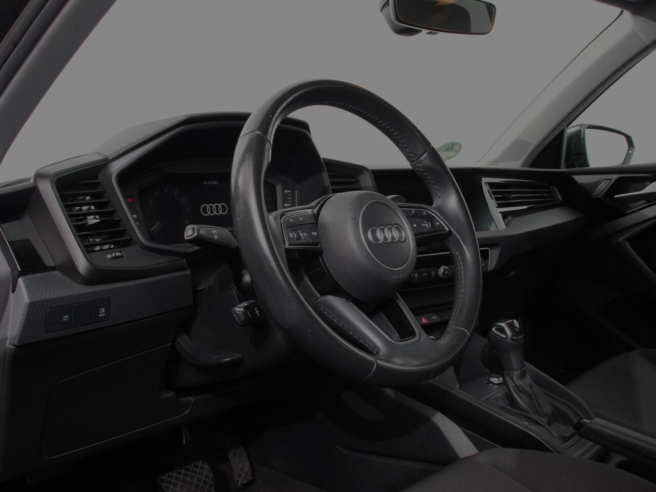 Audi A1 Sportback 30 TFSI 115pk Automaat | Navigatie | Climate Control | Digitale Cockpit | Parkeer sensoren | Bluetooth | Cruise control | Lichtmetalen velgen