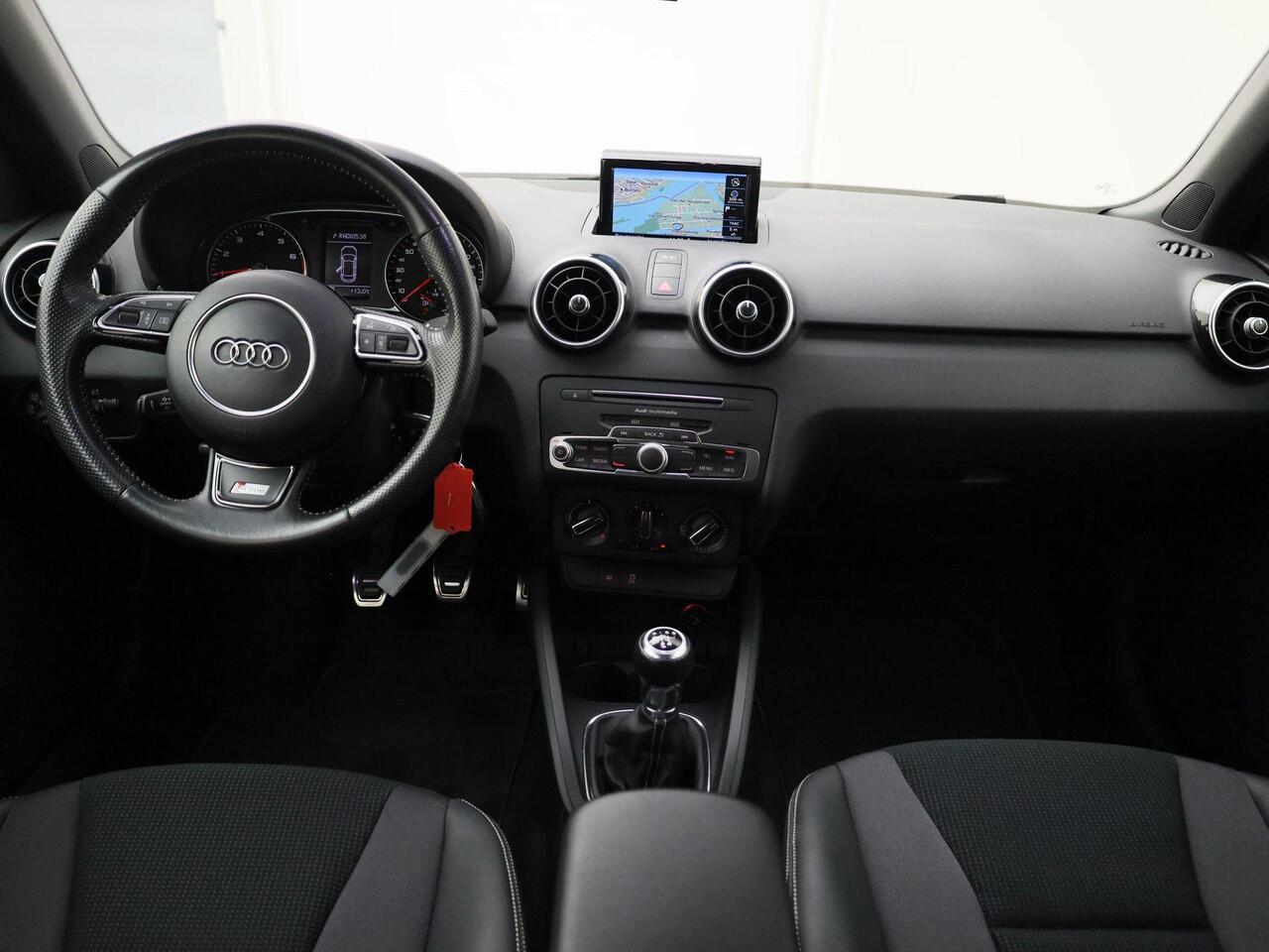 Audi A1 Sportback 1.0TFSI/95PK Advance Sport · S-line · Navigatie · Cruise control · Airco