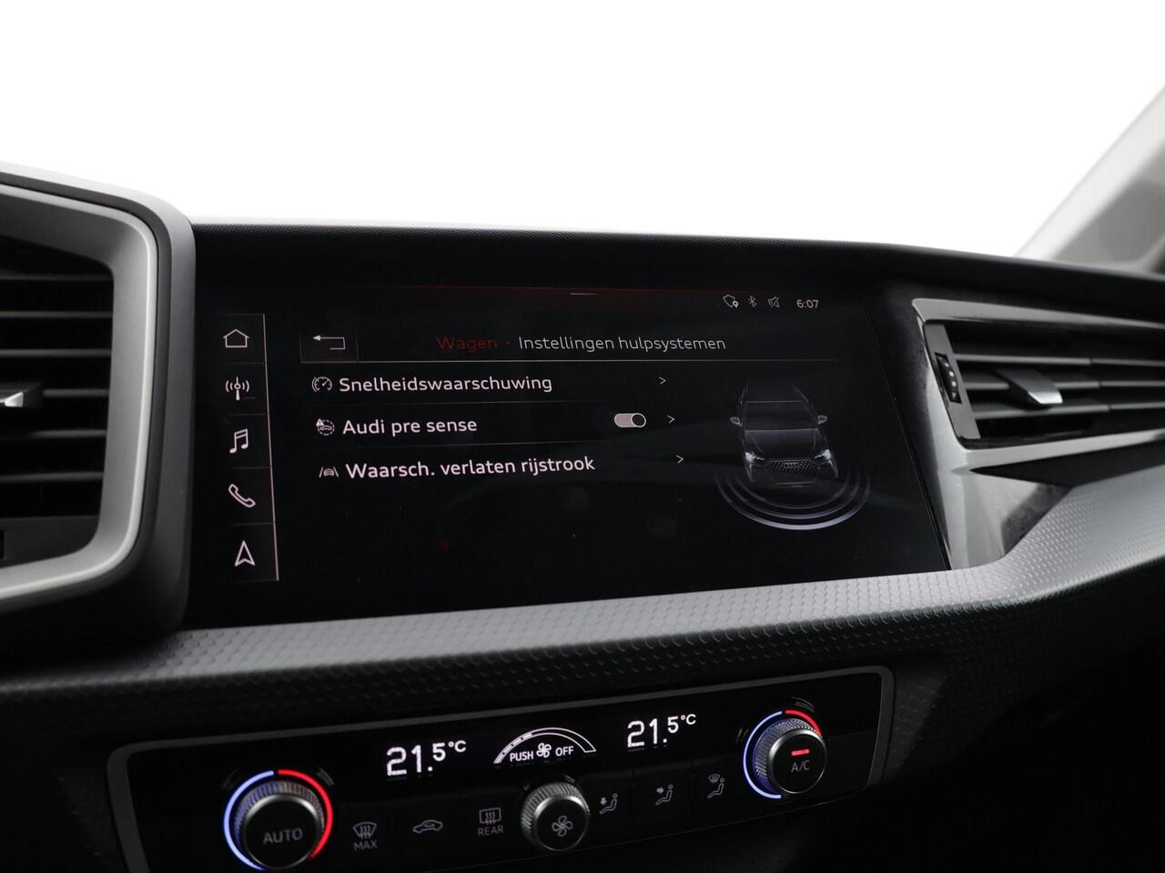 Audi A1 citycarver 30 TFSI 115pk epic · Apple/Android Car Play · Navigatie · P-Sensoren · Virtual Cockpit · 17'' Inch ·