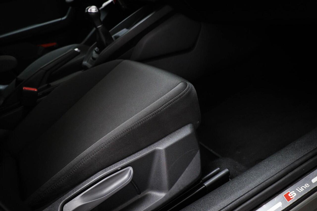 Audi A1 Sportback 30 TFSI S Line | VIRTUAL COCKPIT | AIRCO | BLUETOOTH | APPLE | PDC | 17"