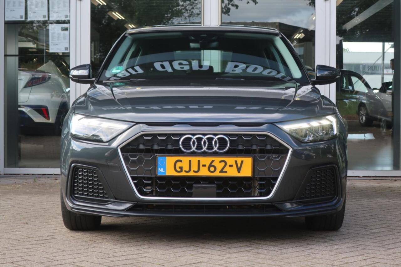 Audi A1 30 TFSI, LED Verlichting, Clima, PDC, etc.