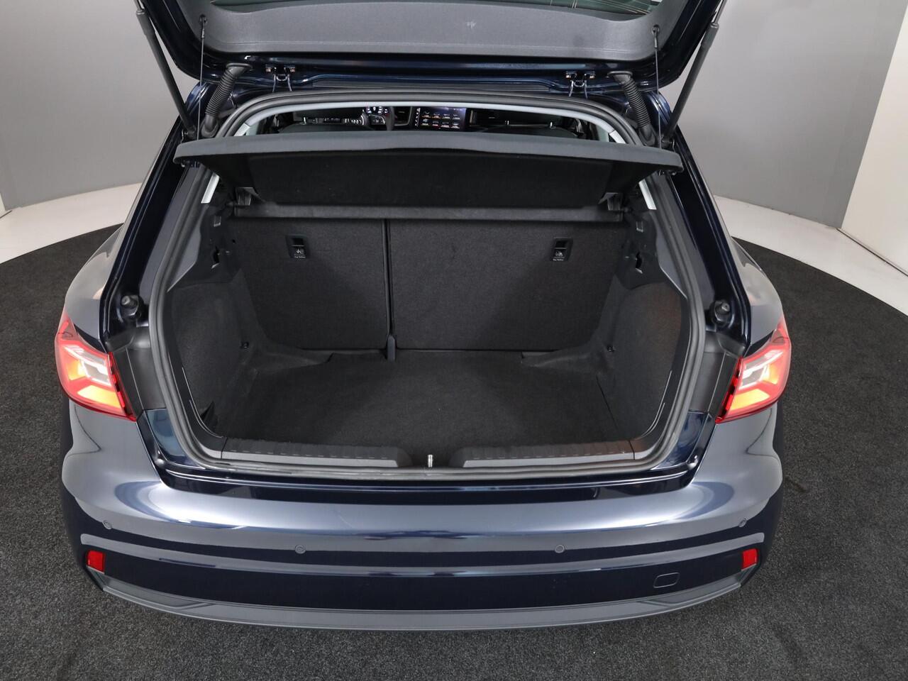 Audi A1 Sportback 25 TFSI Pro Line 95pk Automaat| LM-velgen| Parkeersensoren achter | Cruisecontrol