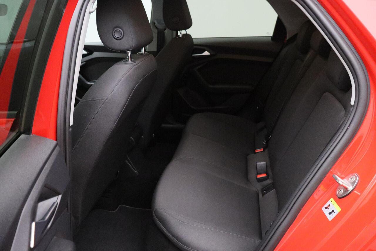 Audi A1 Sportback 25 TFSI epic 2020 Carplay | Navigatie | Climate control | Cruise control | PDC | Elektrische ramen + spiegels | Lichtmetaal |