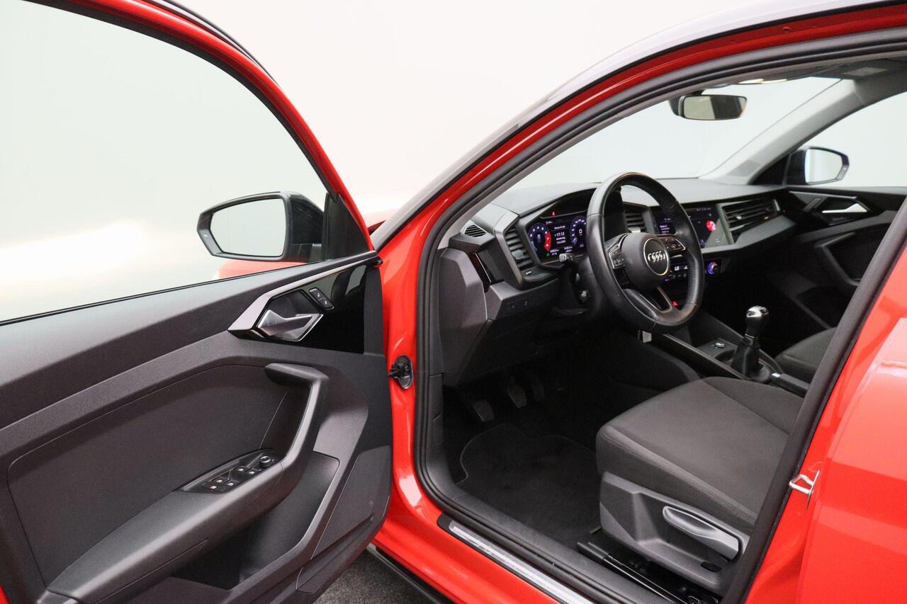 Audi A1 Sportback 25 TFSI epic 2020 Carplay | Navigatie | Climate control | Cruise control | PDC | Elektrische ramen + spiegels | Lichtmetaal |