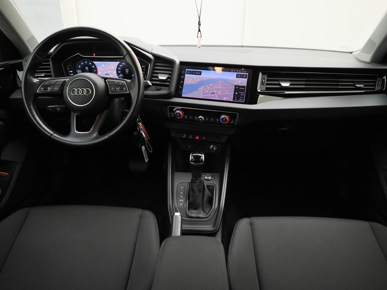 Audi A1 Sportback 30 TFSI/110PK Epic · Navigatie · Climate-control · Parkeersensoren ·