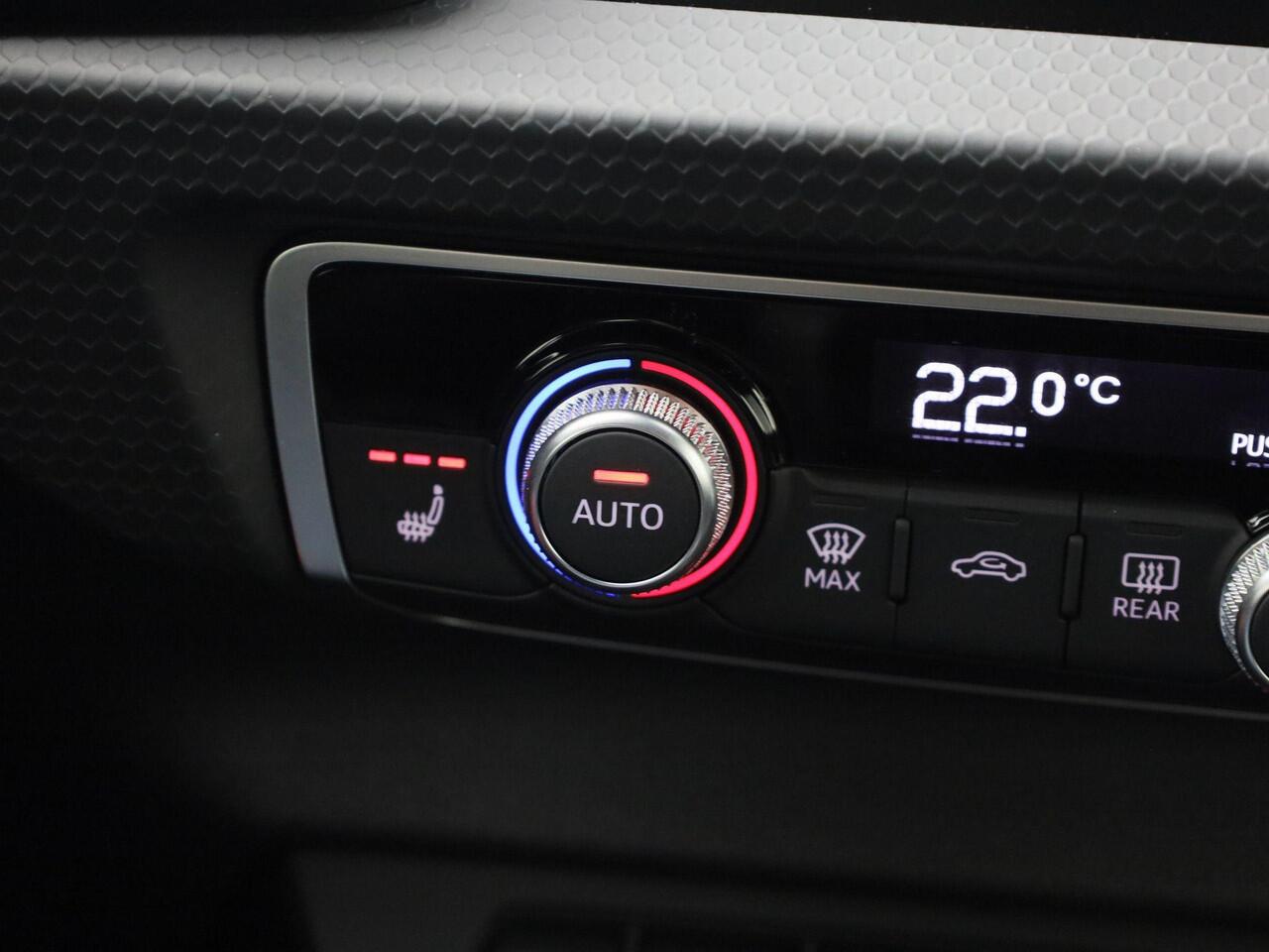 Audi A1 Sportback 30 TFSI/110PK Epic · Navigatie · Climate-control · Parkeersensoren ·