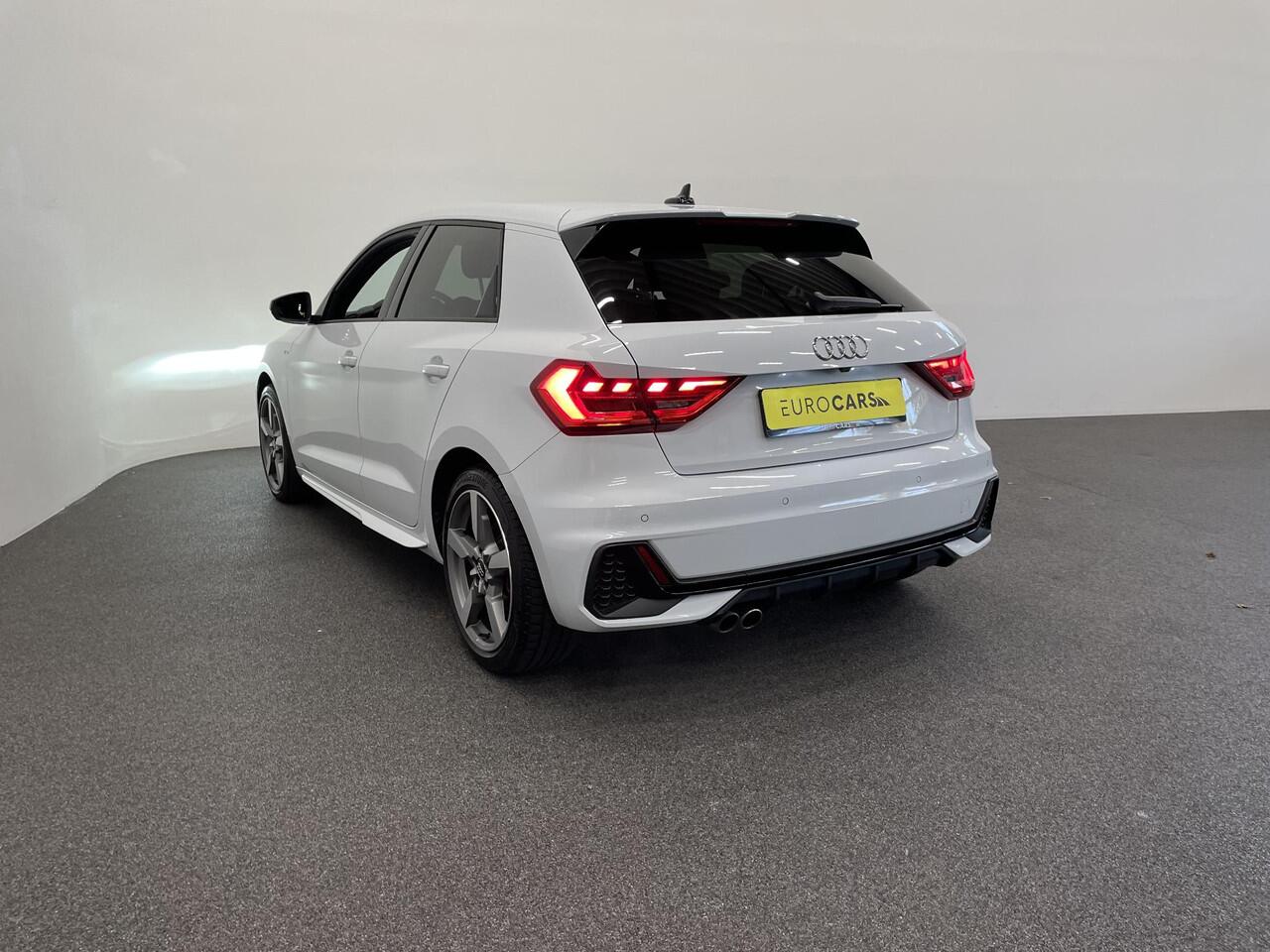 Audi A1 Sportback 2.0T 200 pk Aut. 40 TFSI S Line S-Line Interieur + Alcantara Full LED PDC VA+ Camera Cruise Control 17" Navi Virtual Cockpit