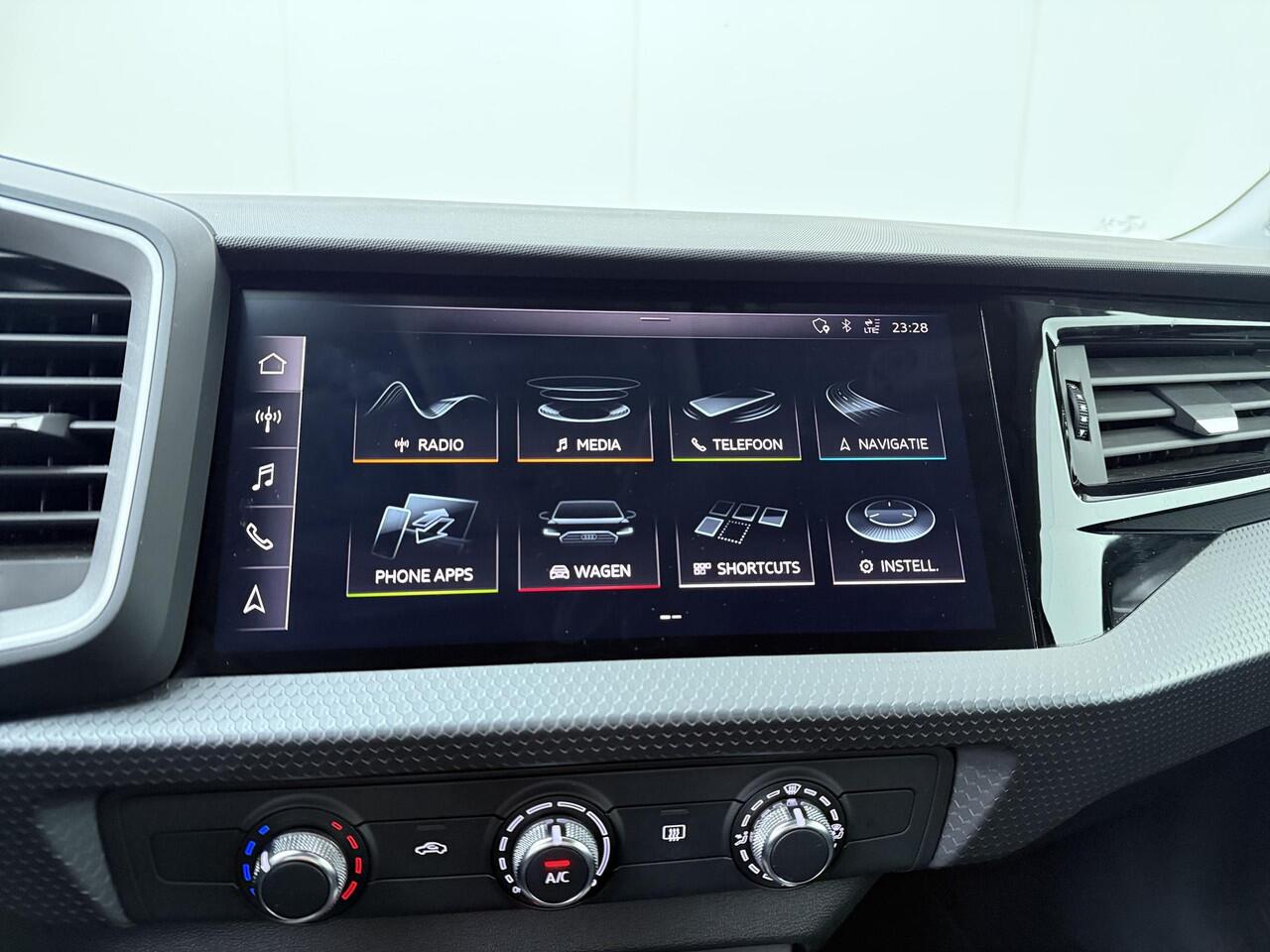 Audi A1 Sportback 30 TFSI Pro Line | 110 PK | Achteruitrijcamera | Adaptive cruise control | Keyless | Parkeersensoren | Digitale cockpit |