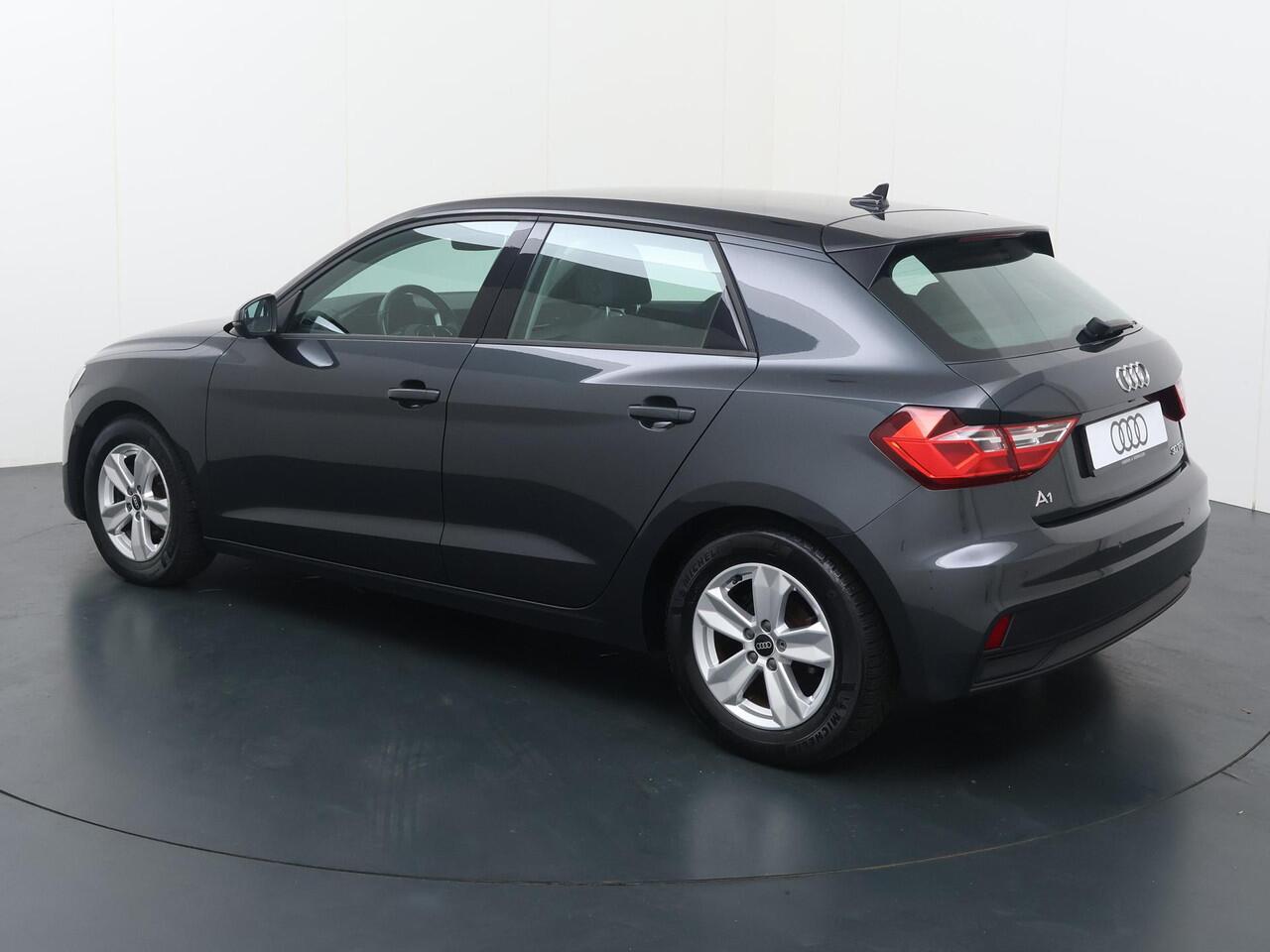 Audi A1 Sportback 30 TFSI Pro Line | 110 PK | Achteruitrijcamera | Adaptive cruise control | Keyless | Parkeersensoren | Digitale cockpit |