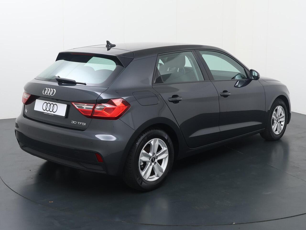 Audi A1 Sportback 30 TFSI Pro Line | 110 PK | Achteruitrijcamera | Adaptive cruise control | Keyless | Parkeersensoren | Digitale cockpit |
