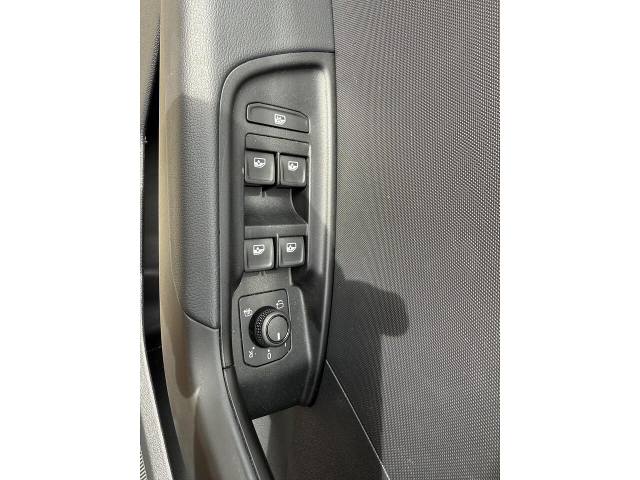 Audi A1 Allstreet Citycarver 35 TFSI Advanced Edition | S-Line | Apple Carplay | Led | Stoel Verwarming |