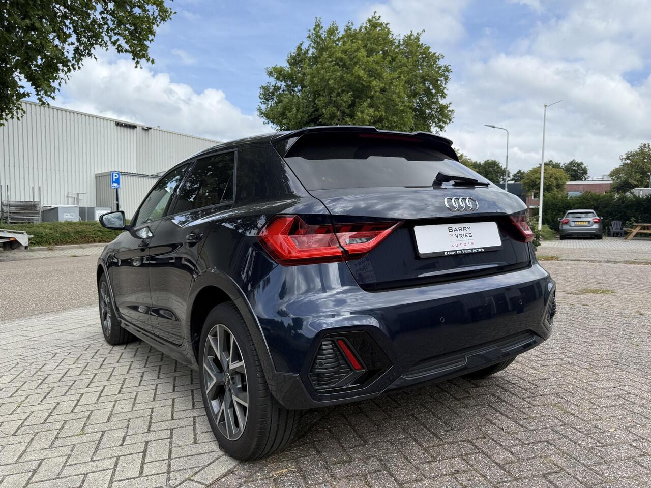 Audi A1 Allstreet Citycarver 35 TFSI Advanced Edition | S-Line | Apple Carplay | Led | Stoel Verwarming |