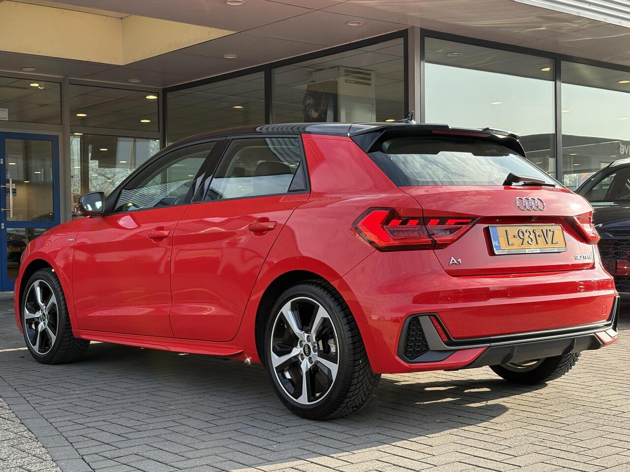Audi A1 Sportback 30 TFSI S-Edition | Achteruitrijcamera | Cruise Control | Carplay |