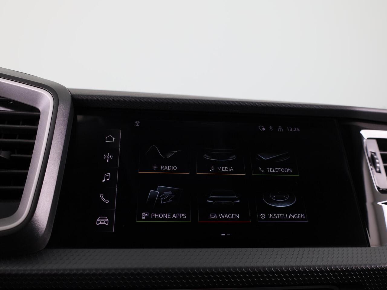 Audi A1 Sportback 30 TFSI Pro Line 110pk | S-line interieur | Climatronic | 17 inch lichtmetalen velgen | Navigatie via App