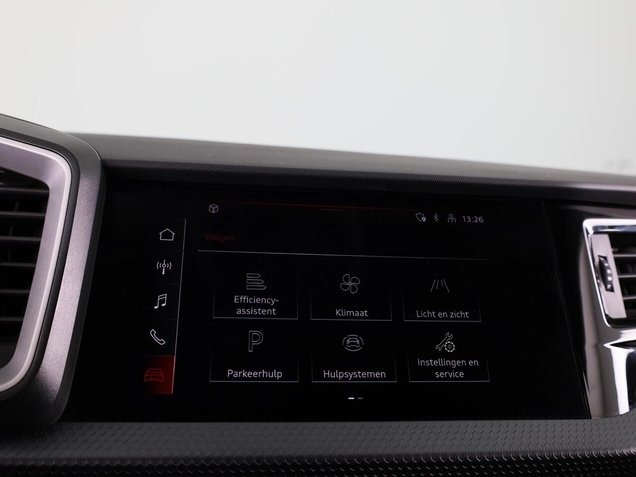 Audi A1 Sportback 30 TFSI Pro Line 110pk | S-line interieur | Climatronic | 17 inch lichtmetalen velgen | Navigatie via App