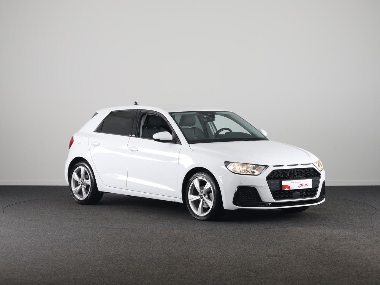 Audi A1 Sportback 30 TFSI Pro Line 110pk | S-line interieur | Climatronic | 17 inch lichtmetalen velgen | Navigatie via App