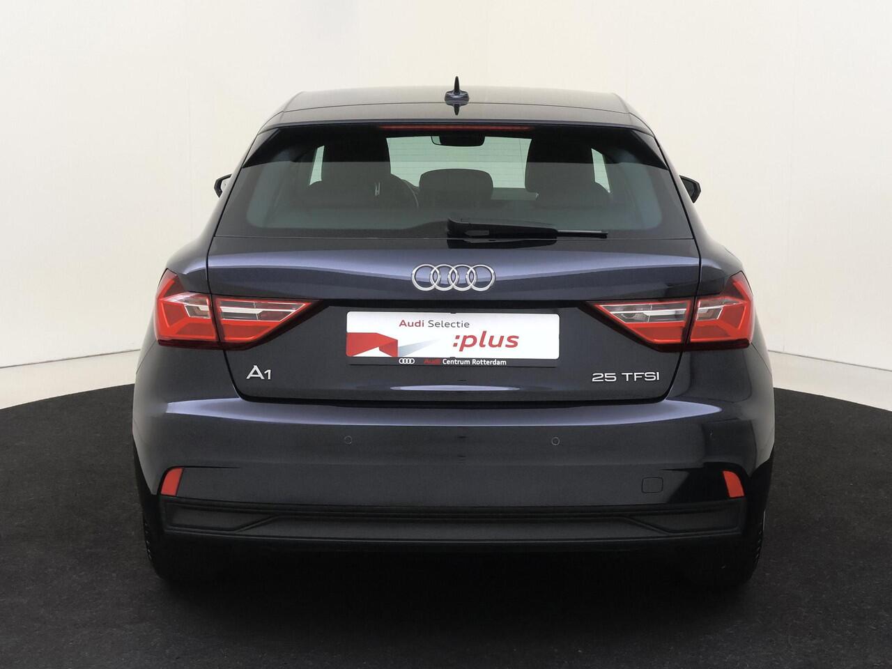 Audi A1 Sportback 25 TFSI Advanced edition | Parkeersensoren | Climate control | Navigatie Plus | CarPlay | Cruise control | Virtual cockpit | Elektrisch inklapbare buitenspiegels |