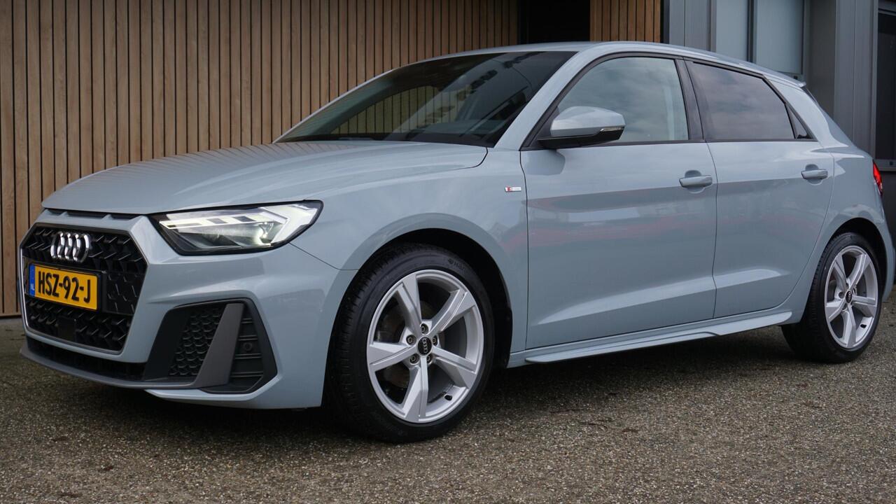 Audi A1 Sportback 30 TFSI 110pk 5Drs S-Line Automaat LED Navi Stoelverwarming Sfeerverlichting 17inch LM Virtual Cockpit *Pijl Grey Metallic*