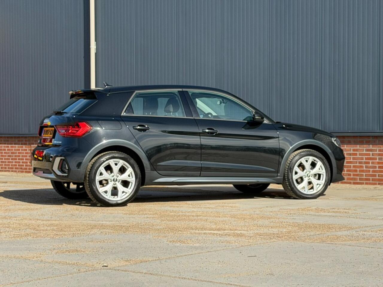 Audi A1 30 TFSI Automaat Carplay / Virtual Cockpit