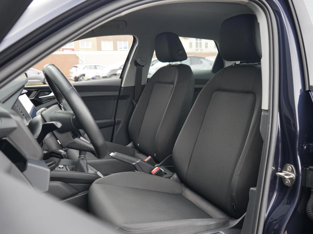 Audi A1 allstreet 25 TFSI Citycarver Dealderonderh. / Lage KM stand! / Stoelverwarming / Climate Control / Virtual Cockpit / DAB radio