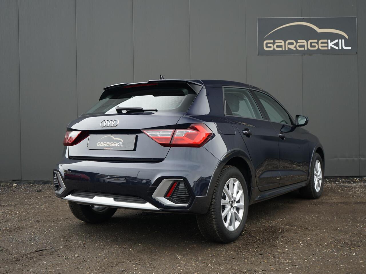 Audi A1 allstreet 25 TFSI Citycarver Dealderonderh. / Lage KM stand! / Stoelverwarming / Climate Control / Virtual Cockpit / DAB radio