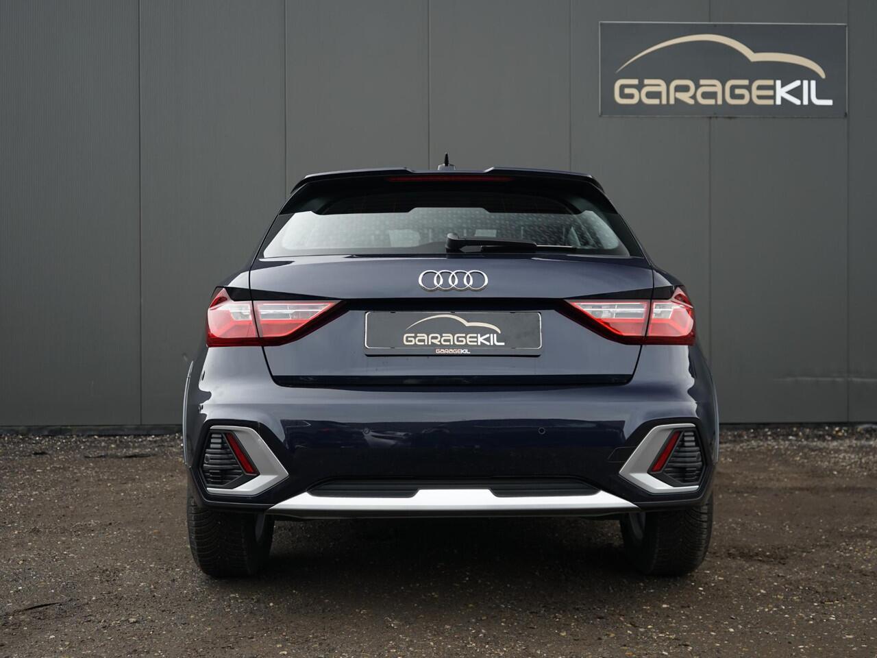 Audi A1 allstreet 25 TFSI Citycarver Dealderonderh. / Lage KM stand! / Stoelverwarming / Climate Control / Virtual Cockpit / DAB radio