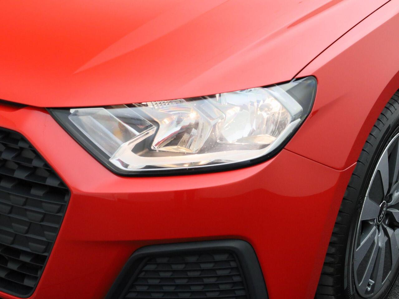 Audi A1 Sportback 30 TFSI/110PK Pro Line · Apple/Android Car Play · Airco · Parkeersensoren · Garantie tot 01-01-2026 of 100000km.