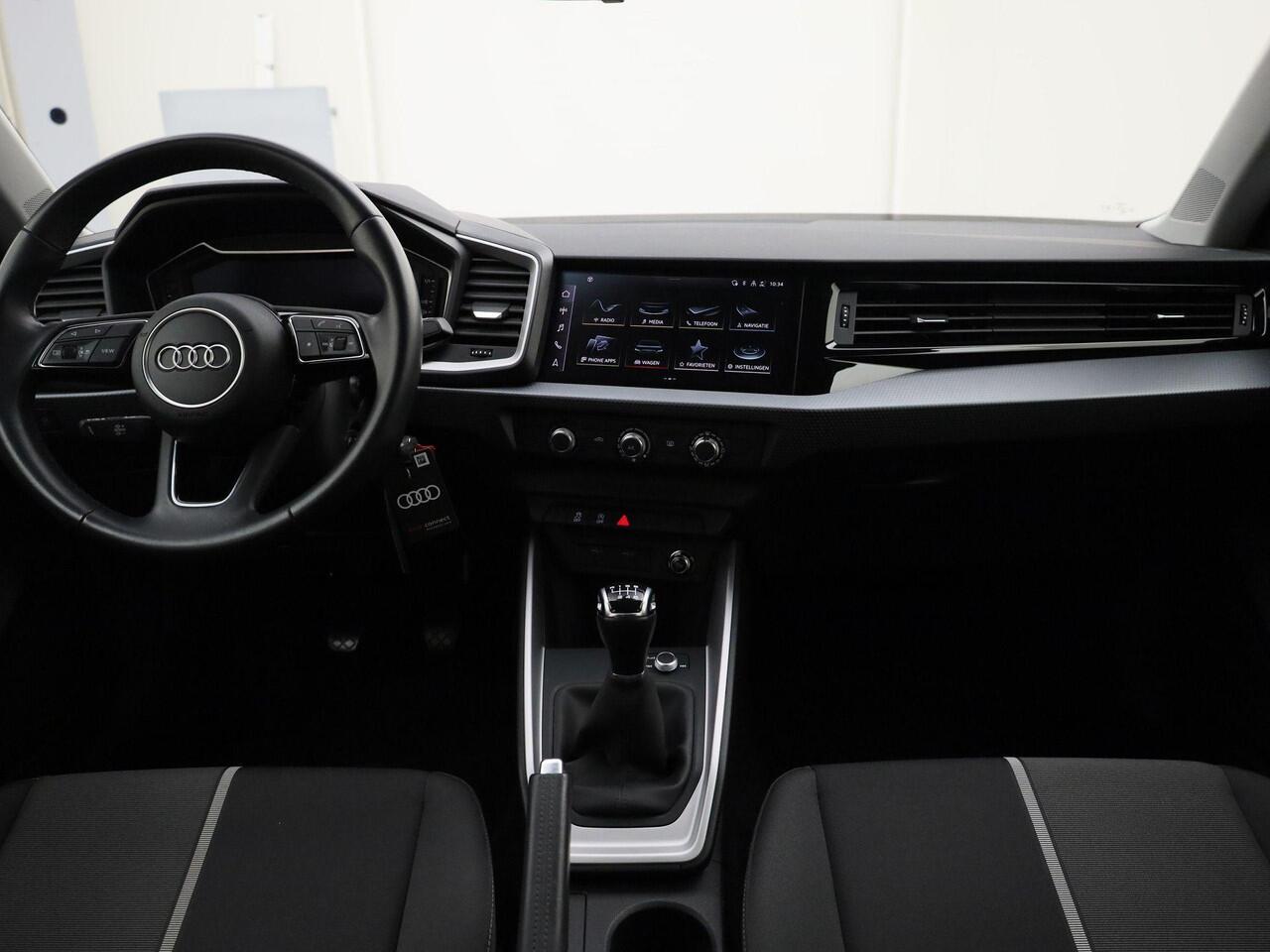 Audi A1 Sportback 30 TFSI/110PK Pro Line · Apple/Android Car Play · Airco · Parkeersensoren · Garantie tot 01-01-2026 of 100000km.