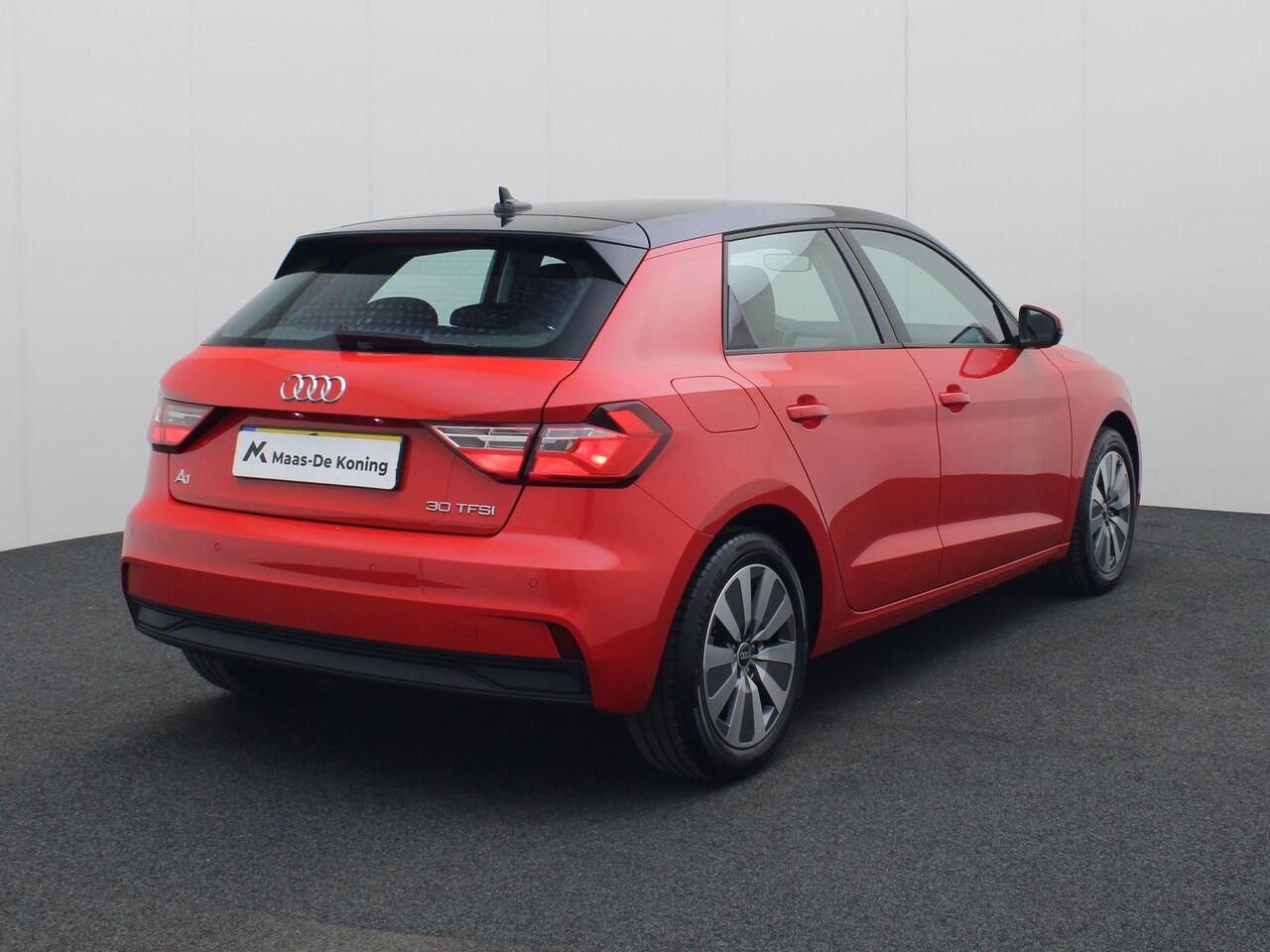 Audi A1 Sportback 30 TFSI/110PK Pro Line · Apple/Android Car Play · Airco · Parkeersensoren
