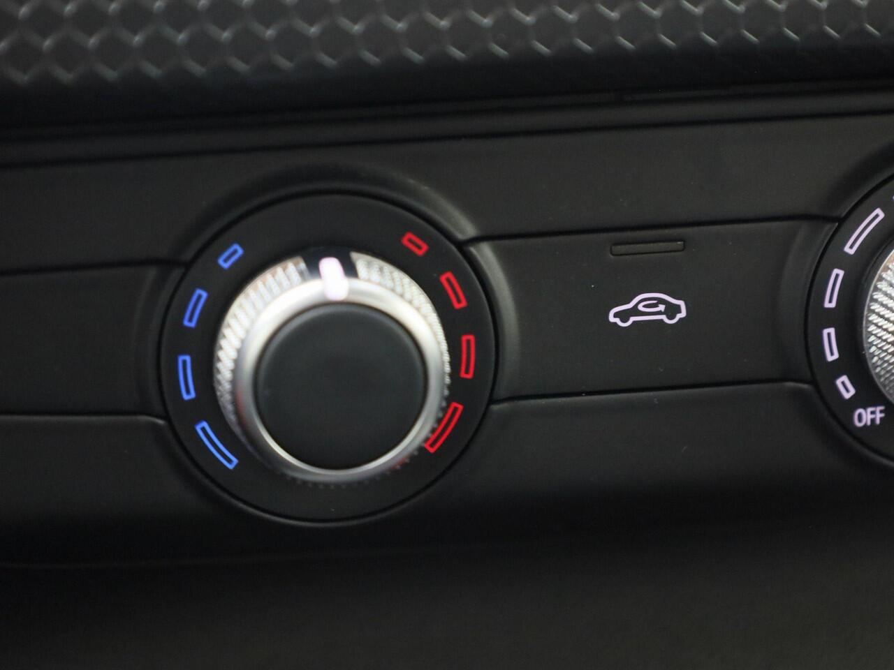 Audi A1 Sportback 30 TFSI/110PK Pro Line · Apple/Android Car Play · Airco · Parkeersensoren